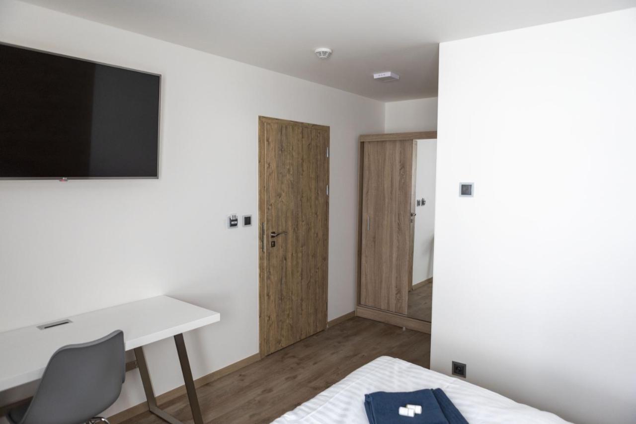 Novohradska Otel Ceske Budejovice Dış mekan fotoğraf