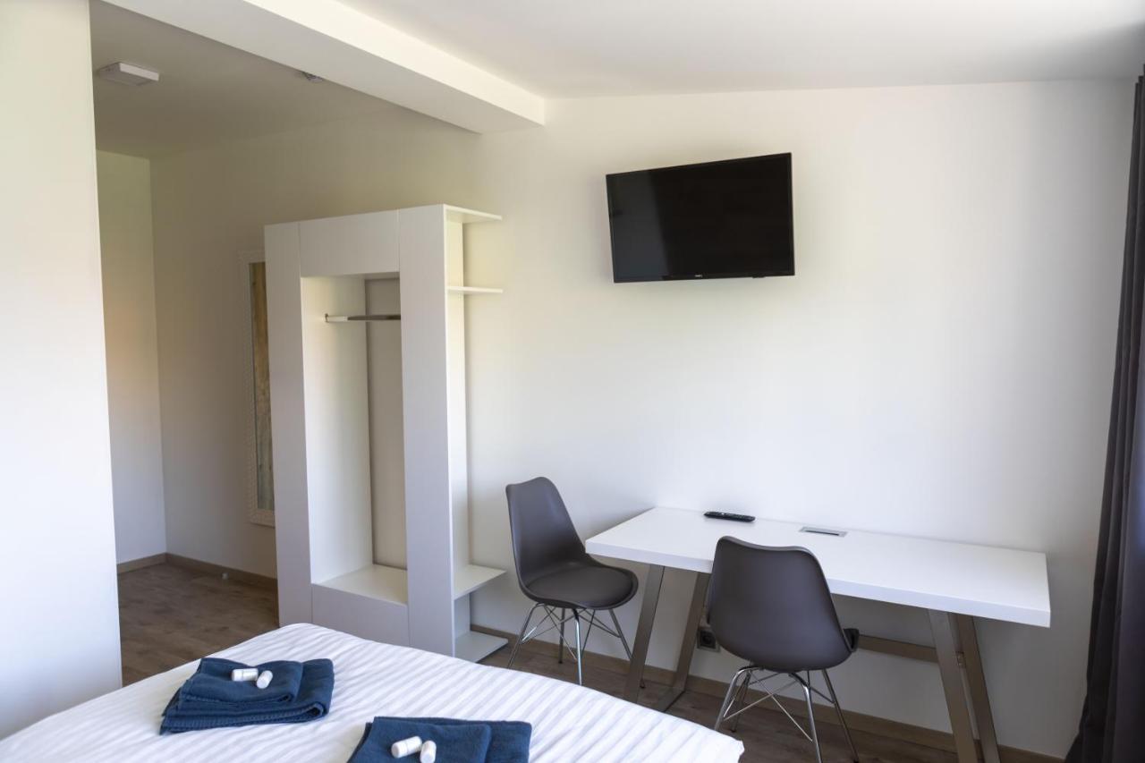 Novohradska Otel Ceske Budejovice Dış mekan fotoğraf