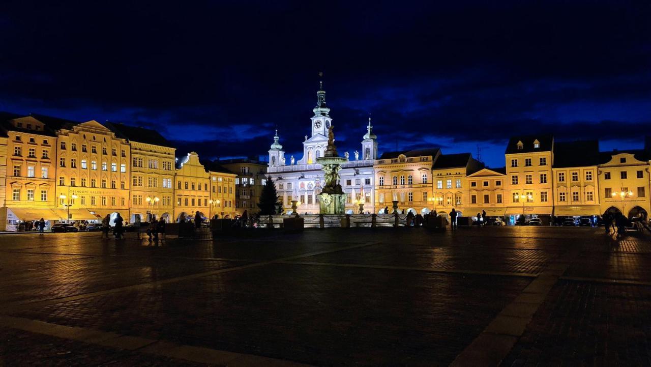 Novohradska Otel Ceske Budejovice Dış mekan fotoğraf