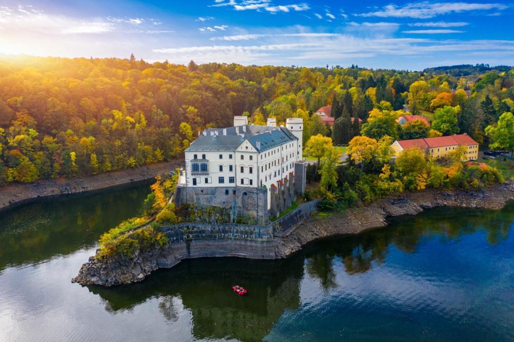 Novohradska Otel Ceske Budejovice Dış mekan fotoğraf